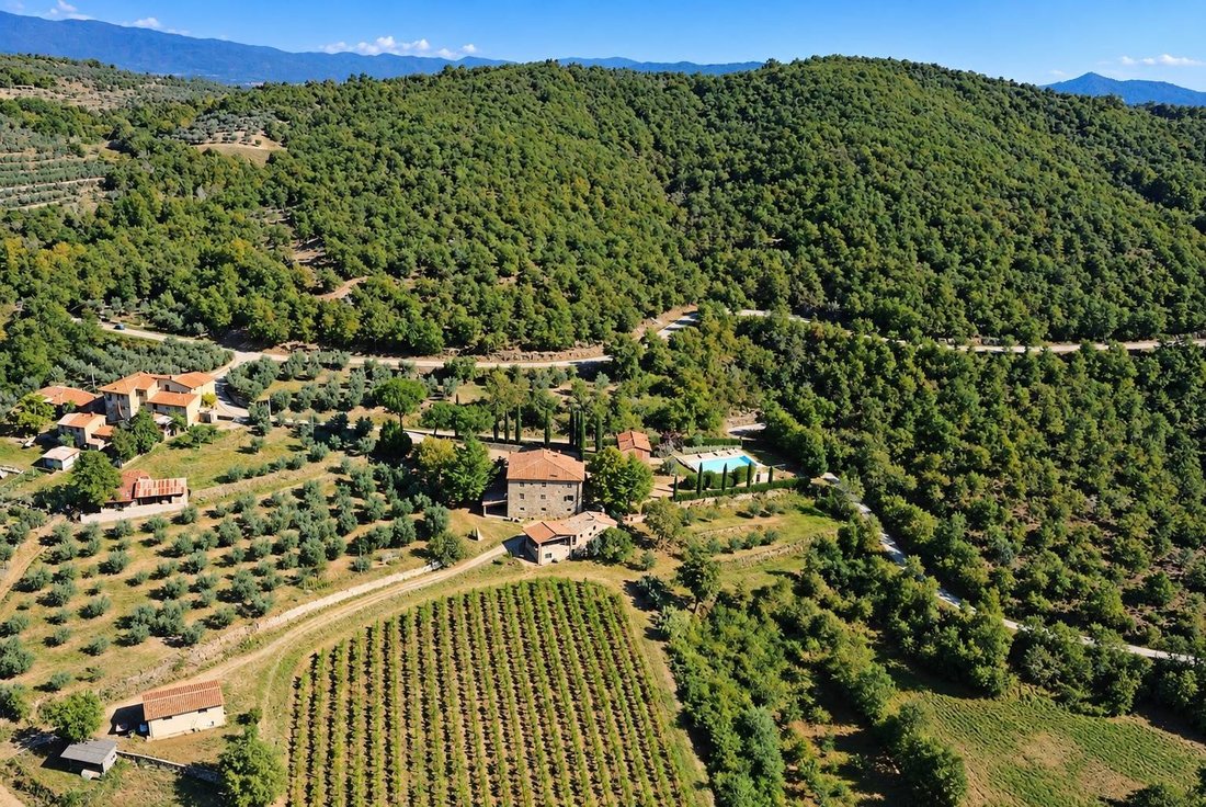 Country House in Bucine, Tuscany, Italy 2 - 19006025
