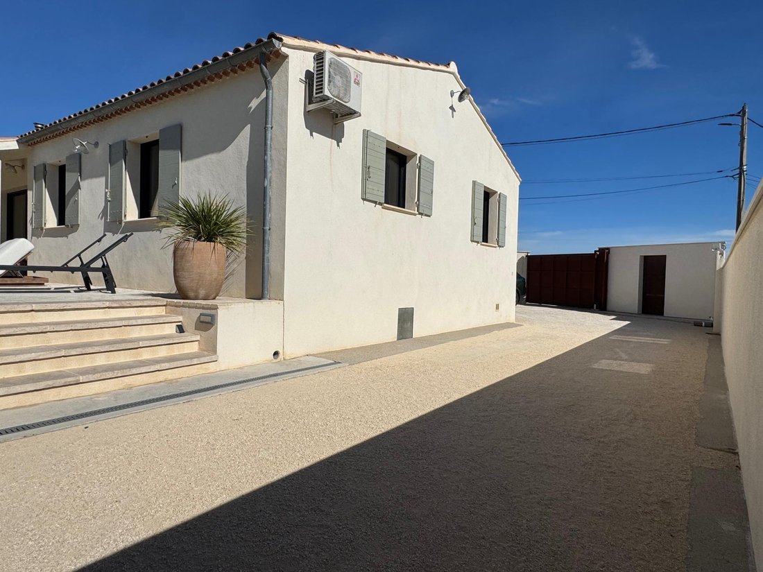 House in Exterieur, Bedarrides, France 1 - 19008258