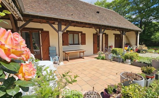 Villa in Noisy-sur-Ecole, Ile-de-France, France 1