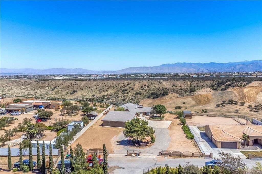 House in Hesperia, California, United States 2 - 16417414