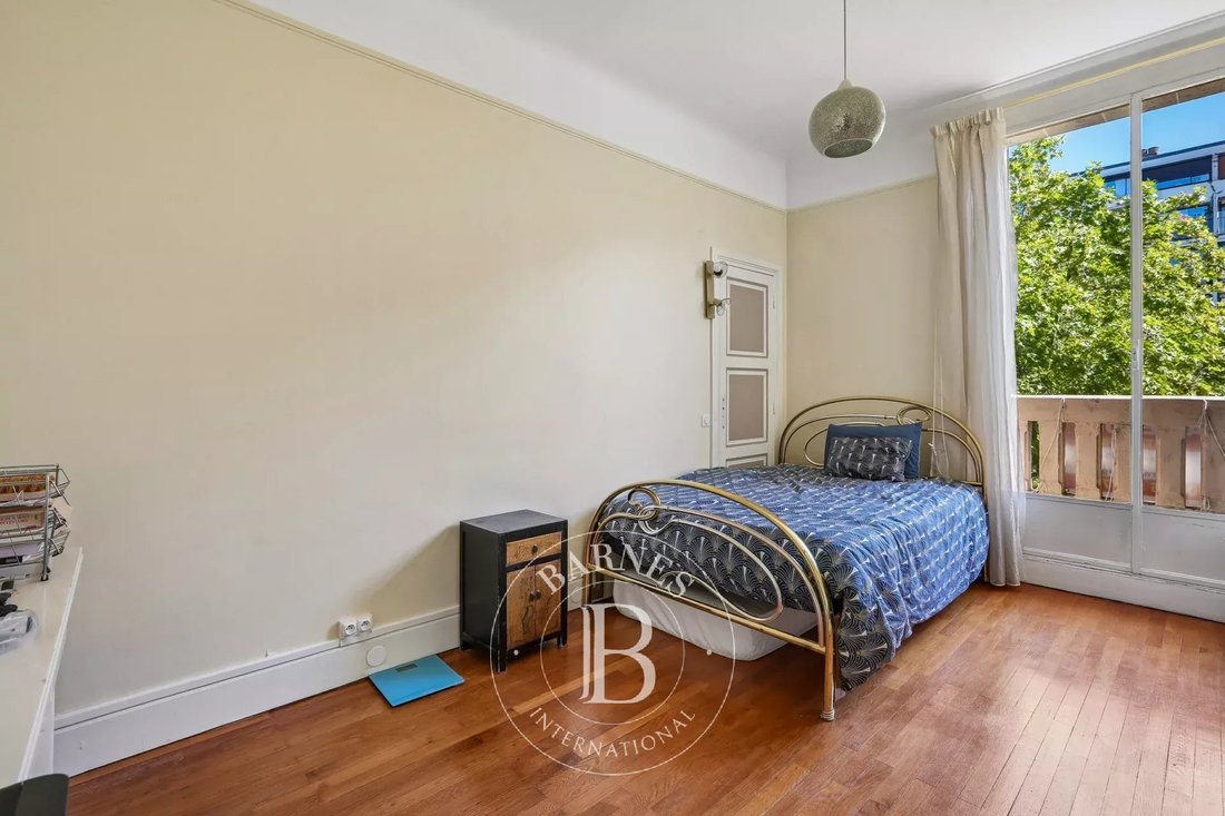 Apartment in Auteuil Nord, Paris 16e Arrondissement, Paris 4 - 19004528