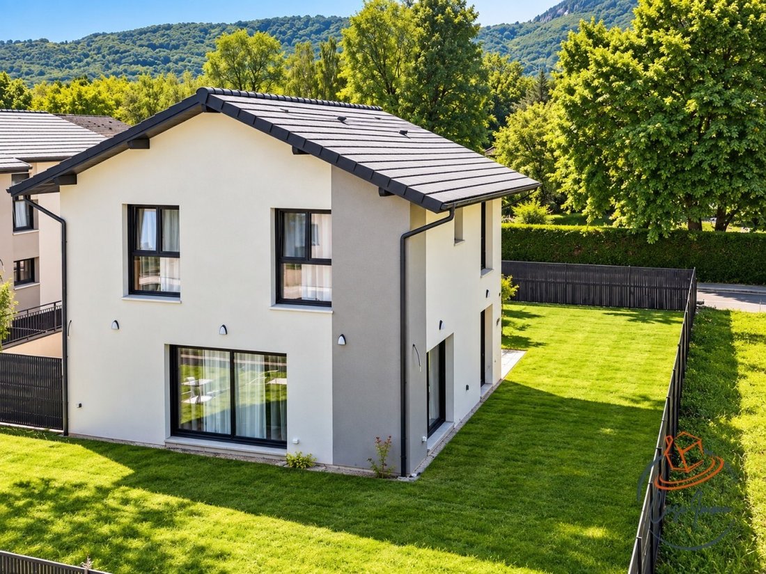 Haus in Ouest, Saint-Genis-Pouilly, Frankreich 1 - 18013712