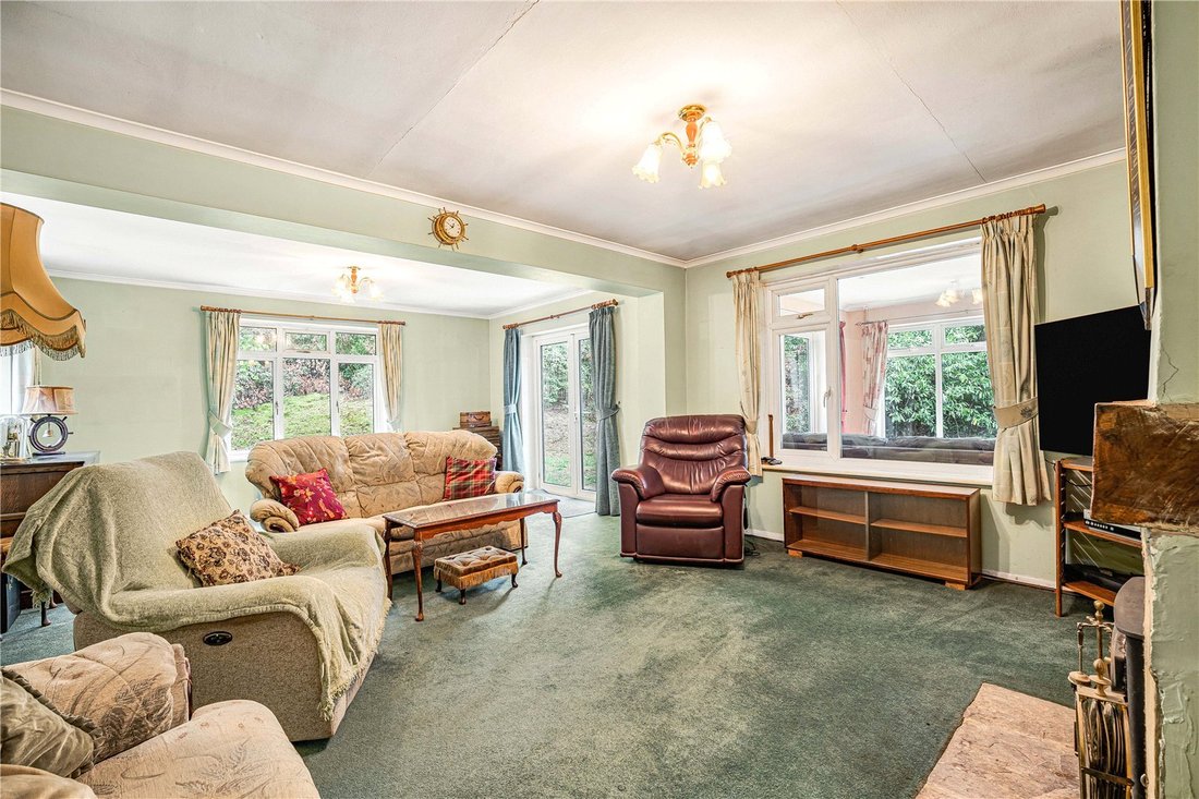 House in Lower Bourne, England 2 - 19003011