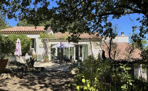 Villa in Zone Rurale Nord, Carpentras, France 1
