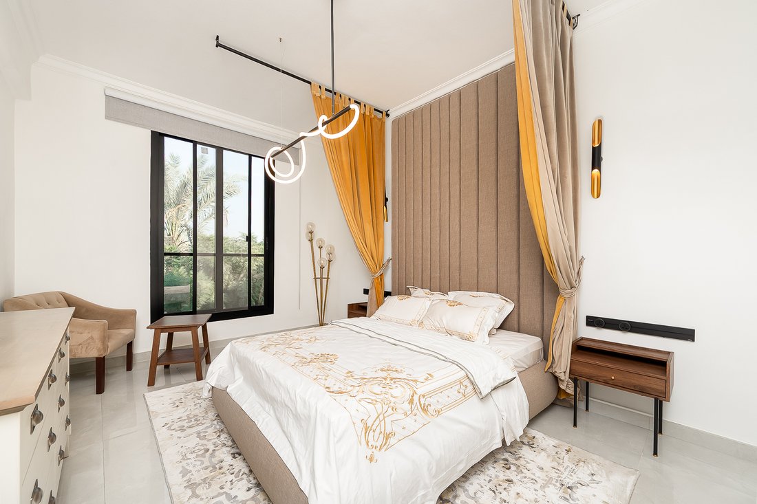 Villa in Al Wasl, Dubai, United Arab Emirates 3 - 19006139