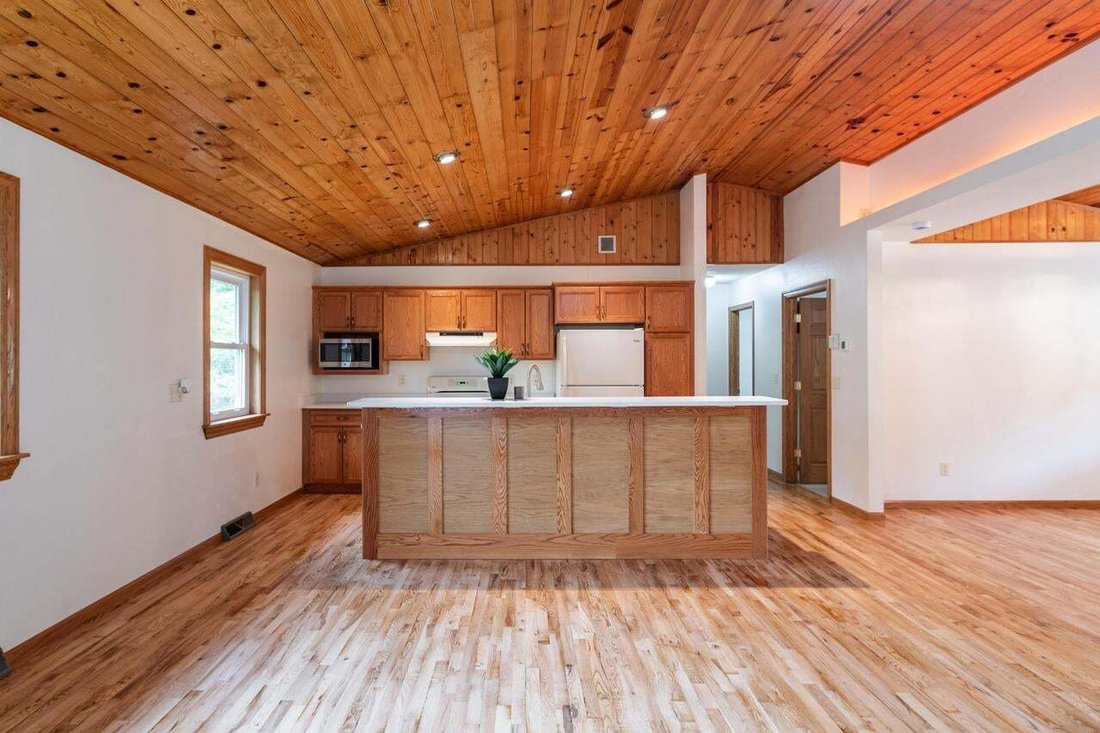 House in Holmen, Wisconsin, United States 5 - 19000294