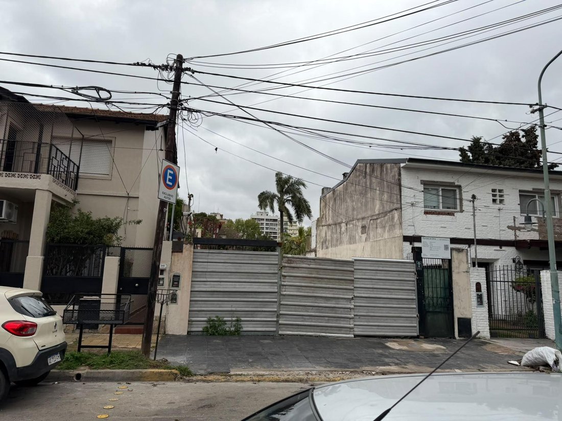 Land in Munro, Buenos Aires Province, Argentina 1 - 19001044