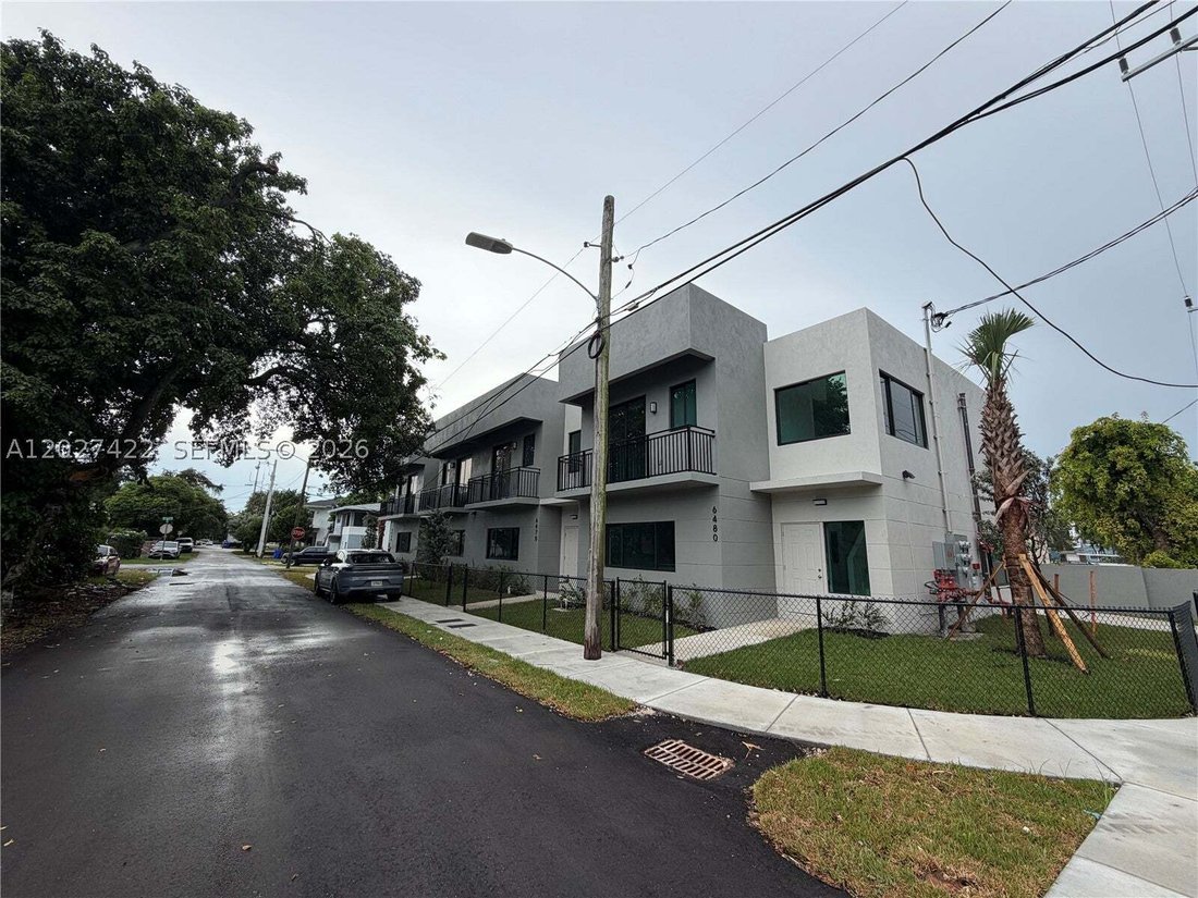 Miami, Florida, United States 2 - 18041447