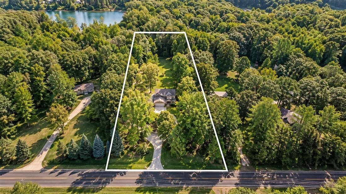 House in Hudsonville, Michigan, United States 3 - 19003740