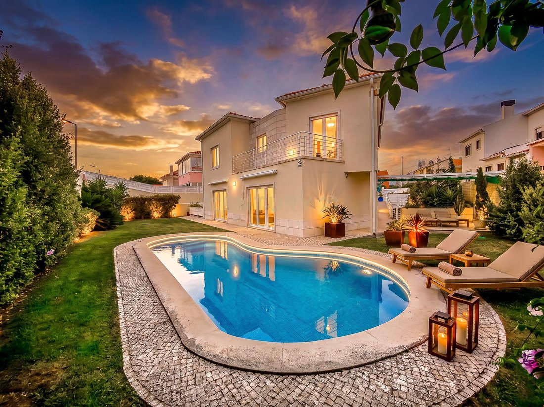 Villa a Cascais e Estoril, Lisbona, Portogallo 1 - 18440980