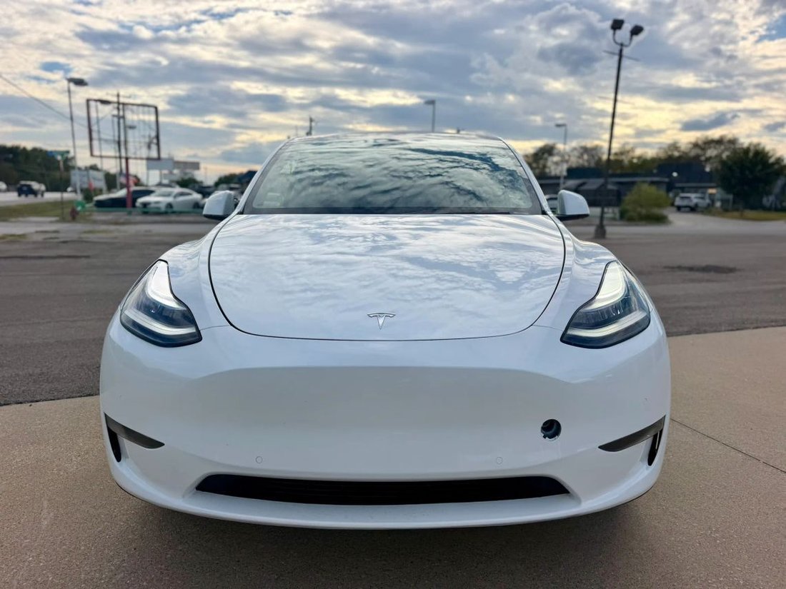 Suv in North Richland Hills, TX, United States 2 - 19002025
