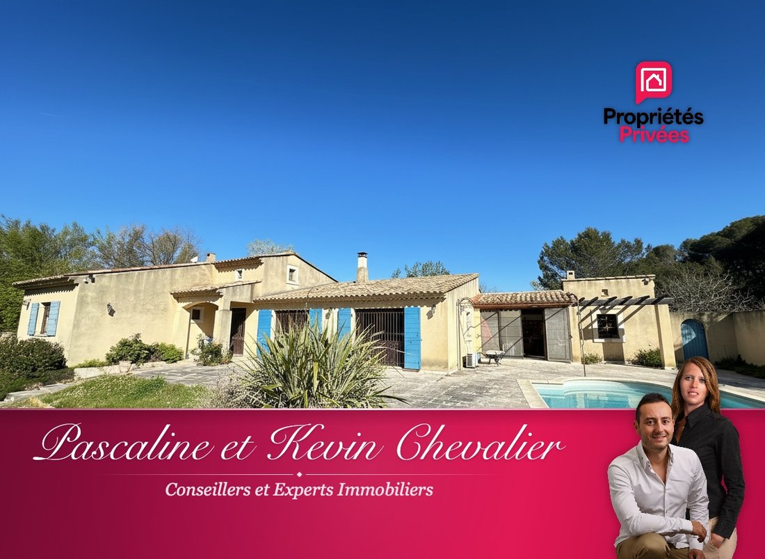 Villa in Cornillon-Confoux, Provence-Alpes-Côte d'Azur, France 1 - 18793929