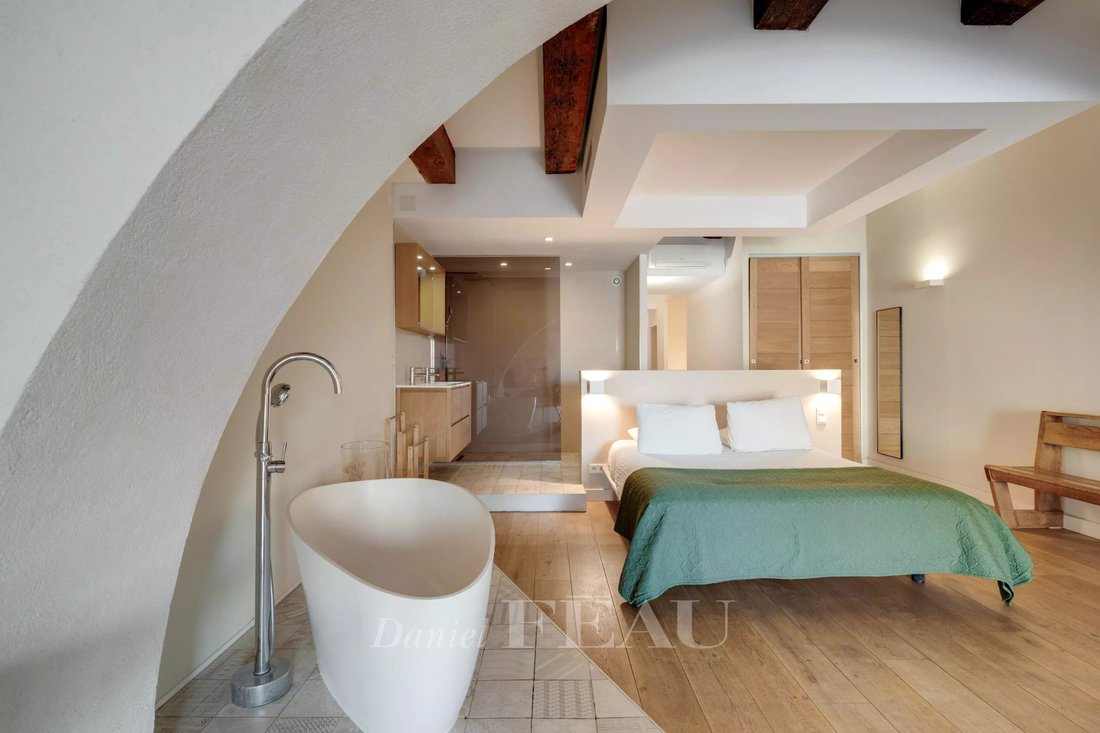 Apartment in Opéra, 1er Arrondissement, Marseille 5 - 19007566