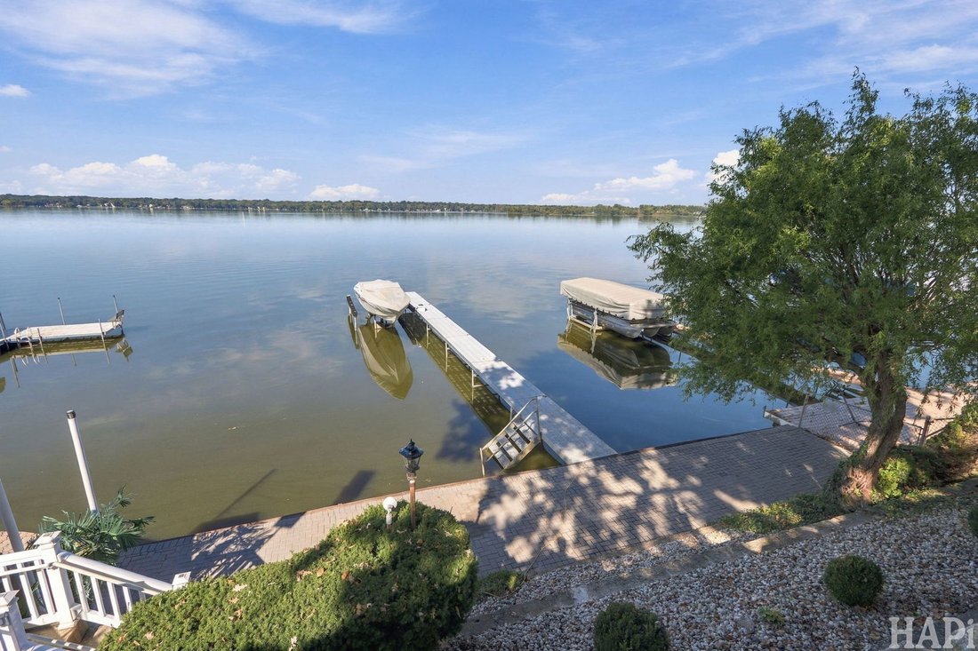House in Fox Lake, Illinois, United States 4 - 19003977