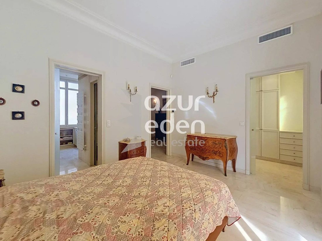 House in Cannes, Provence-Alpes-Côte d'Azur, France 3 - 19004681