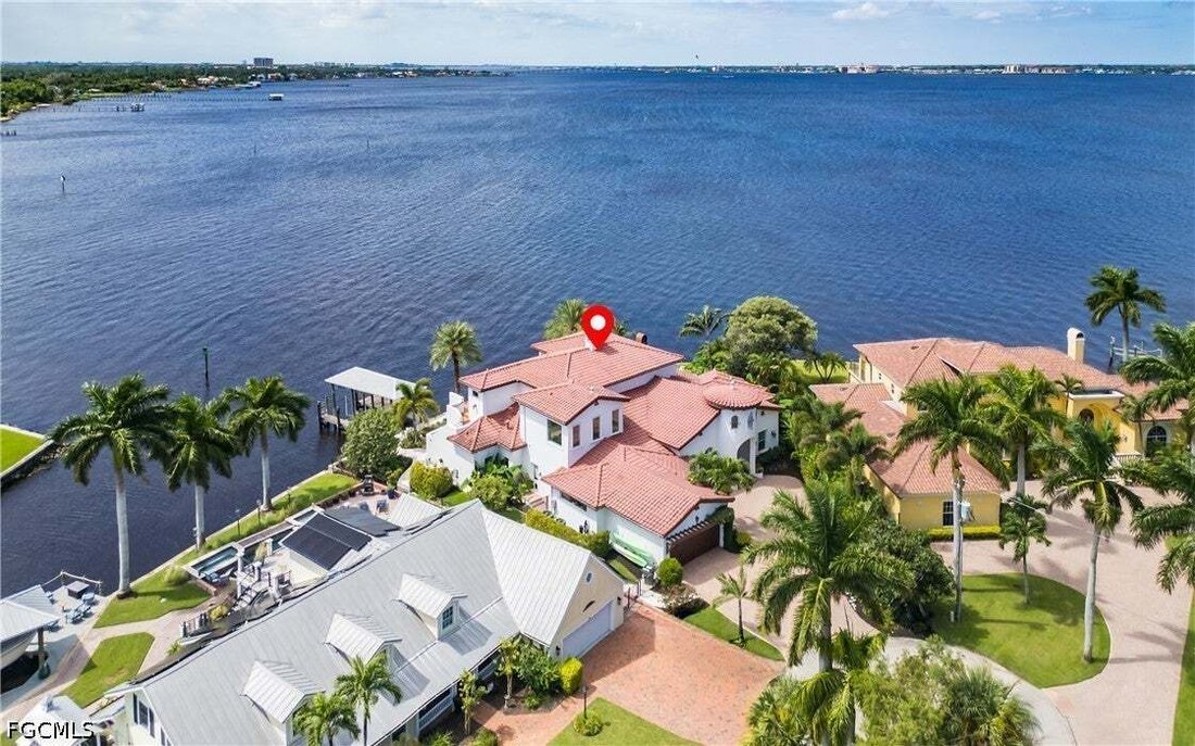 House in Fort Myers, Florida, United States 1 - 19002821