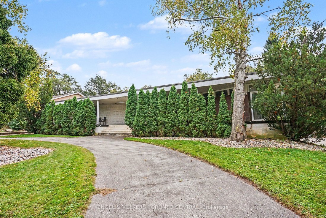 House in Toronto, Ontario, Canada 1 - 19007435
