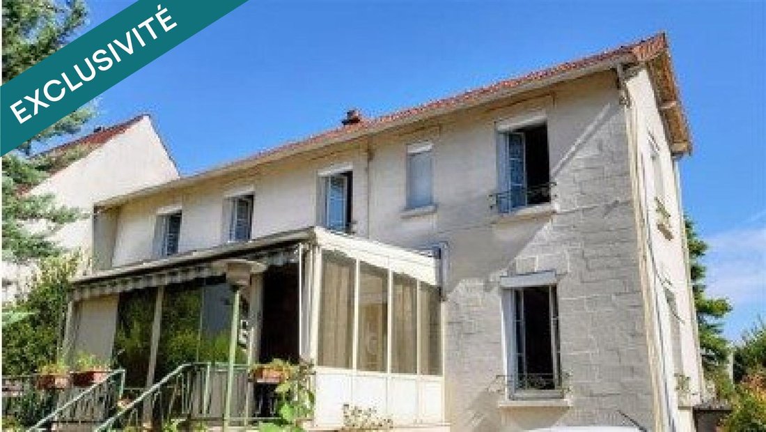House in La Faiencerie-Le Clos Saint Cyr, Bourg-la-Reine, France 1 - 19008272