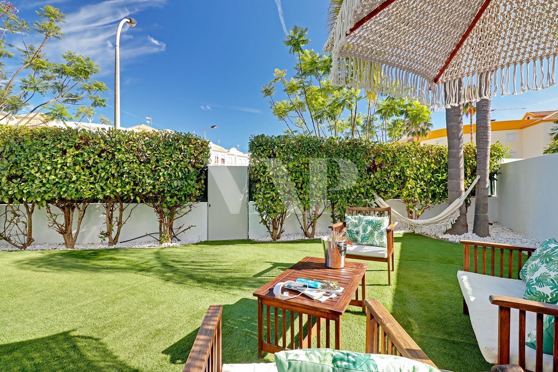Villa in Quarteira, Algarve, Portugal 1 - 19004758