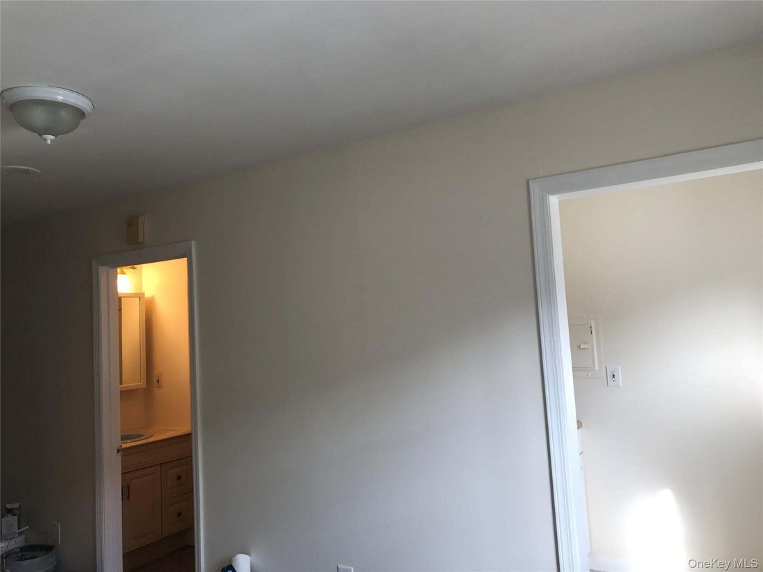 Ossining, New York, United States 4 - 19006579