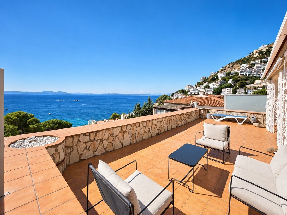 Apartment in Roses, Catalonia, Spain 2 - 19007589