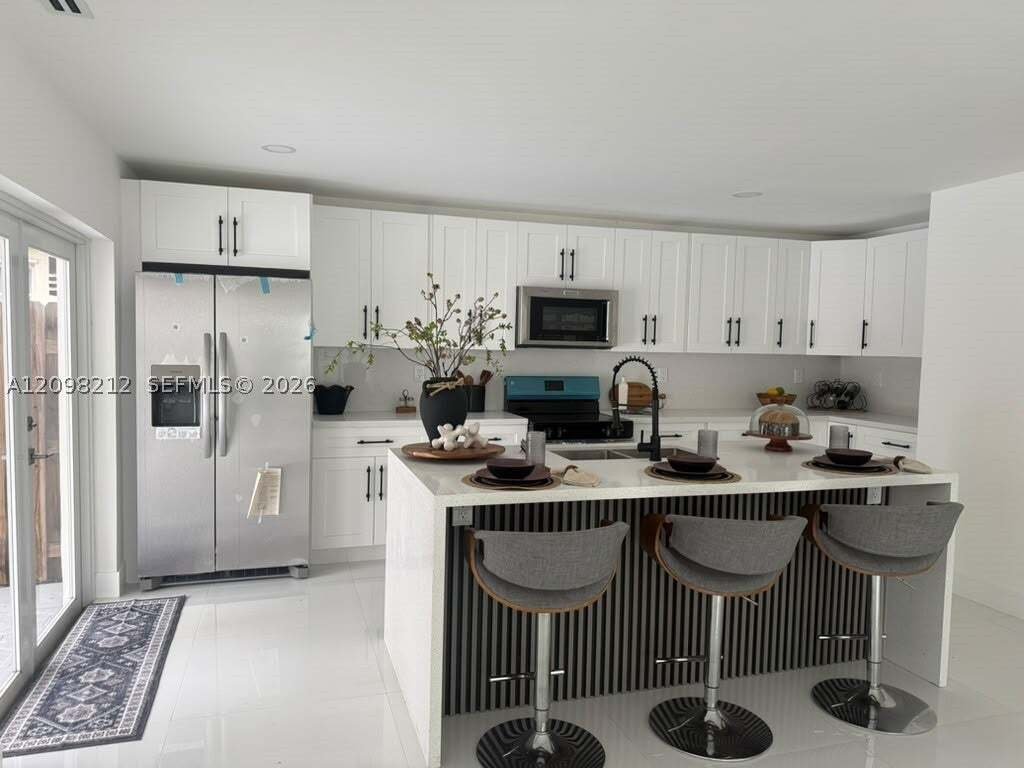 House in West Miami, Florida, United States 2 - 19007029
