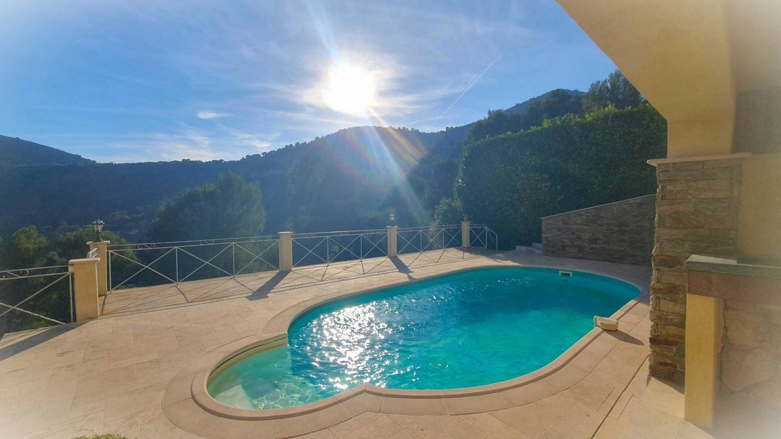 Villa in Tourrette-Levens, Provence-Alpes-Côte d'Azur, France 5 - 18527992