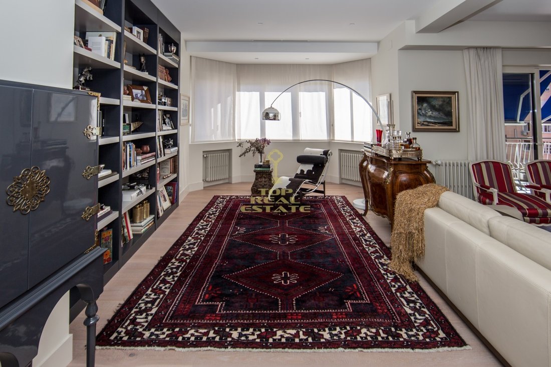 Appartamento a Chamartín, Madrid, Spagna 3 - 19007315