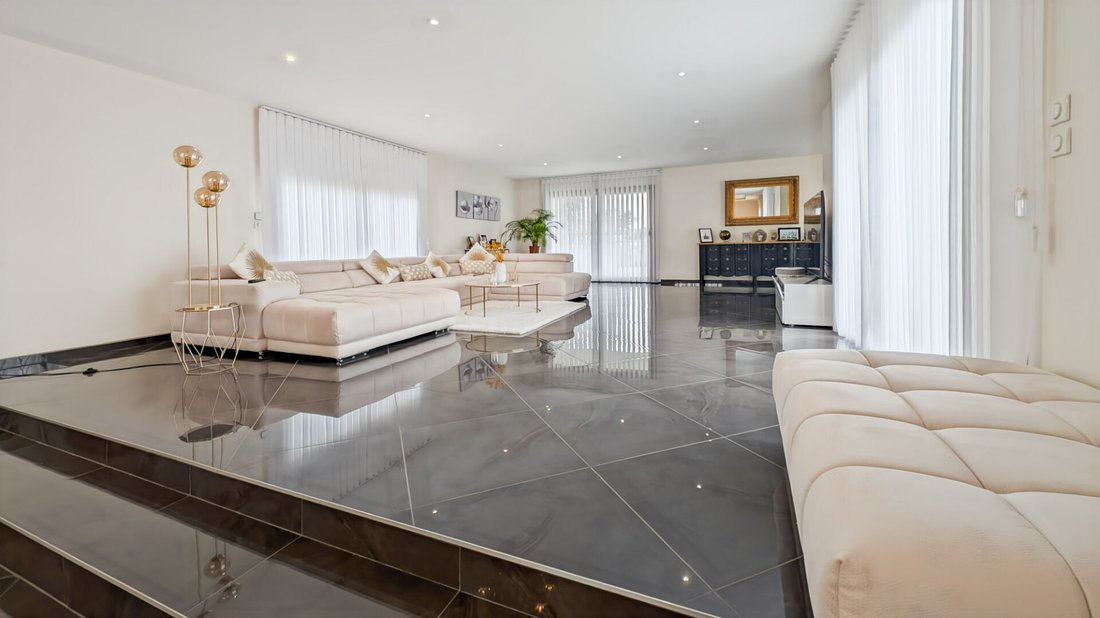 Villa in Lasbordes, Occitania, France 4 - 19005598
