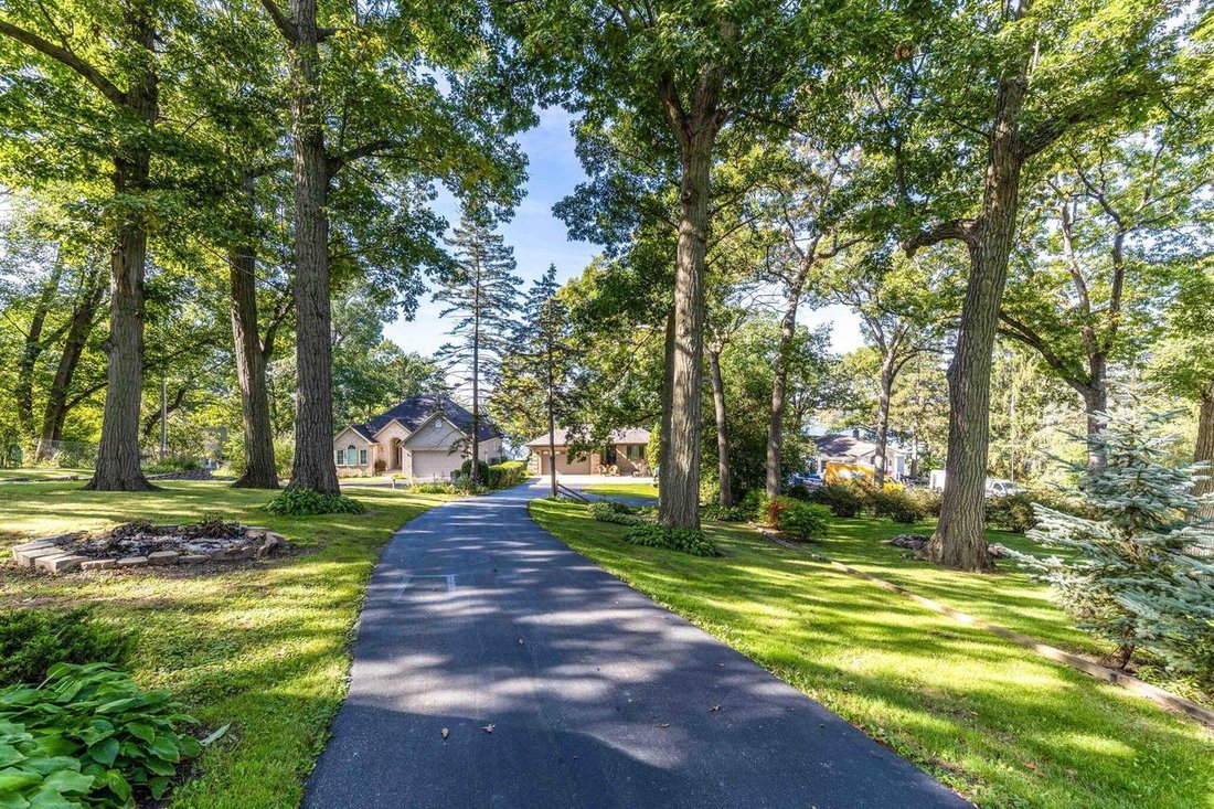 House in Bristol, Wisconsin, United States 5 - 19003017