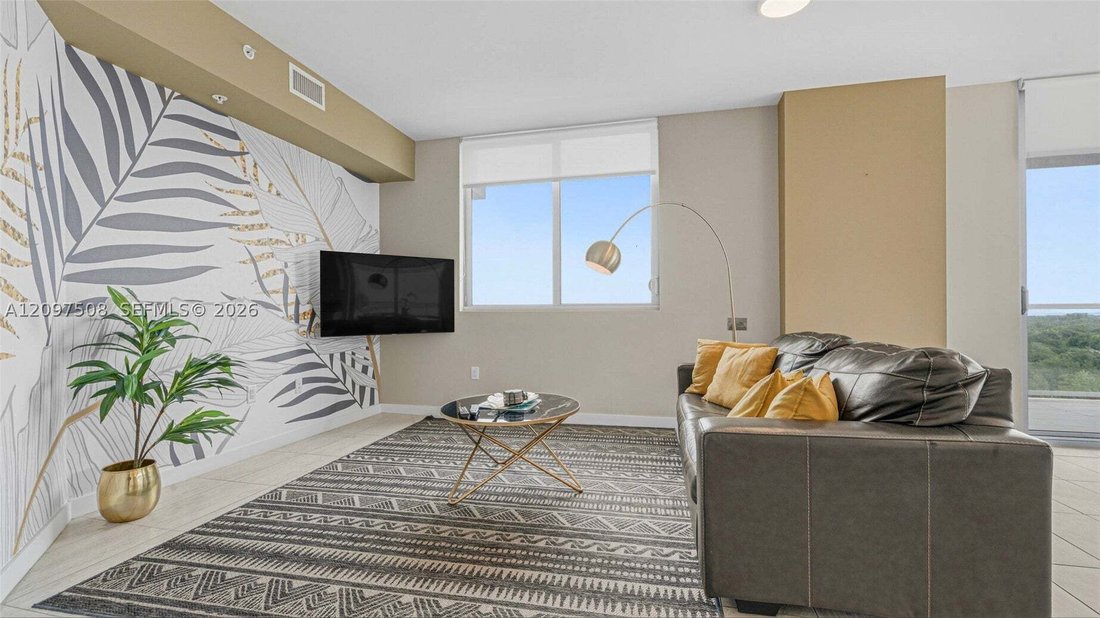 Condo in Miami, Florida, United States 2 - 19000734