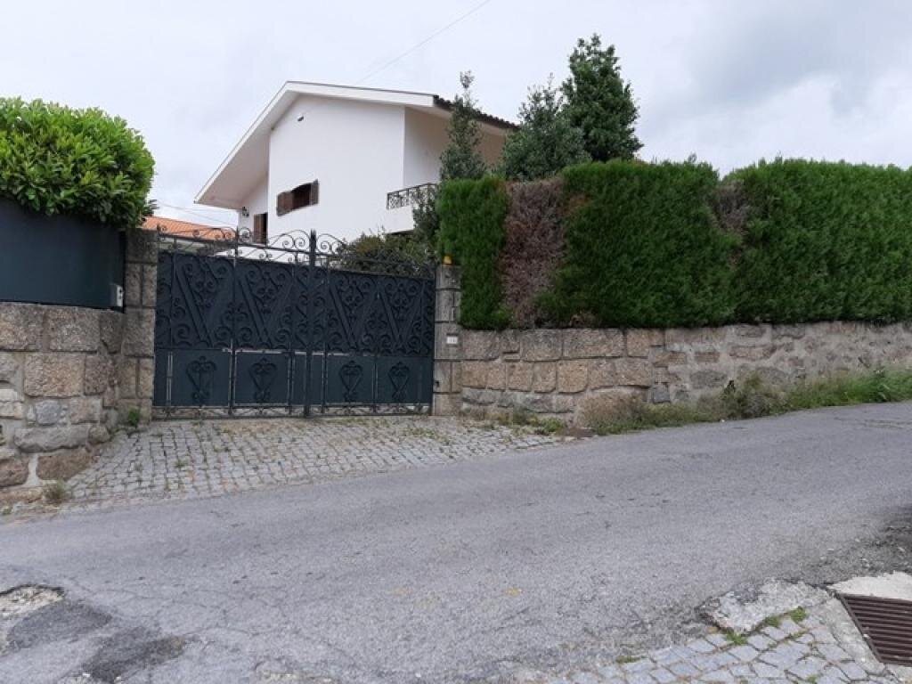 House in Lordelo, Braga, Portugal 1 - 19007379