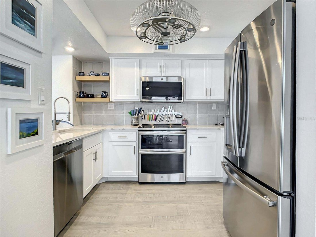 Condo in New Smyrna Beach, Florida, United States 4 - 19003449