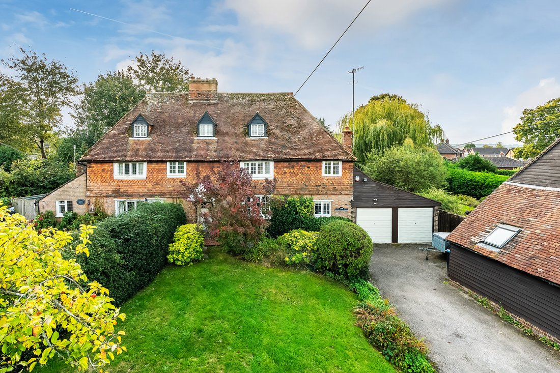 House in Kingswood, Reigate and Banstead, England 1 - 19007081
