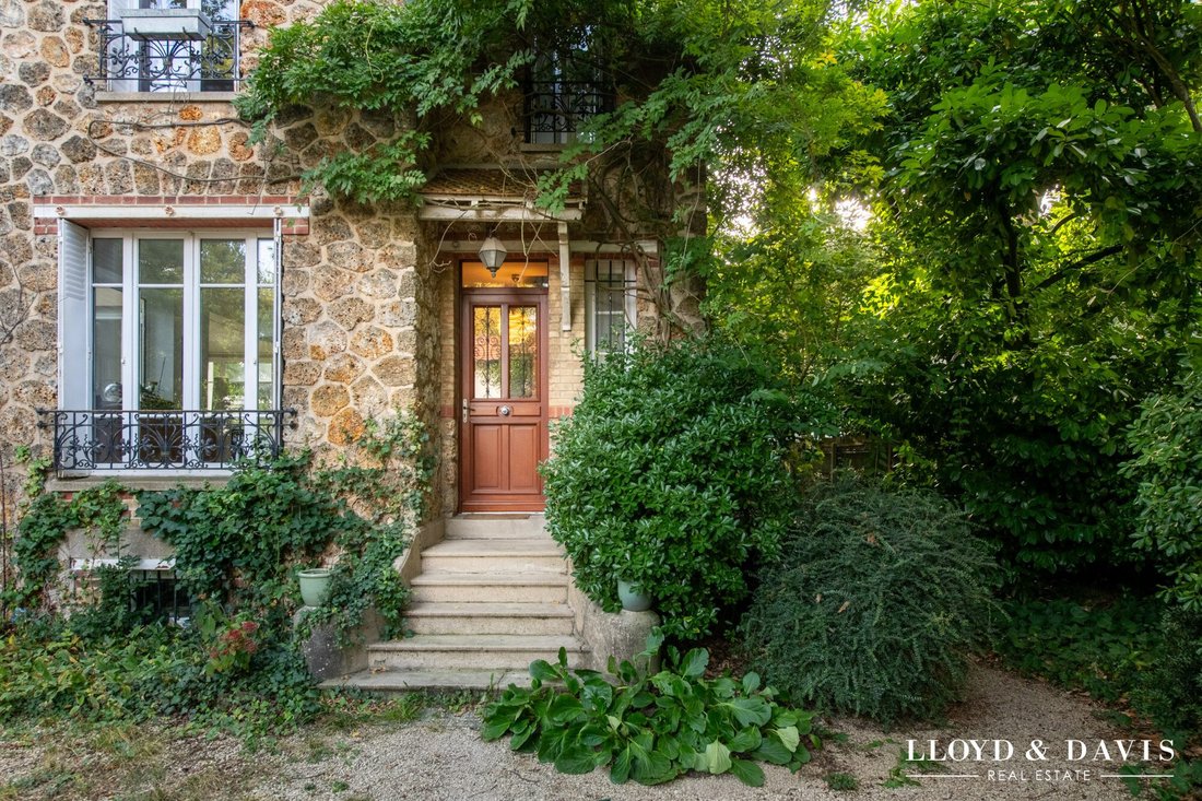 House in Chateau de Vaucresson, Vaucresson, France 2 - 19006309