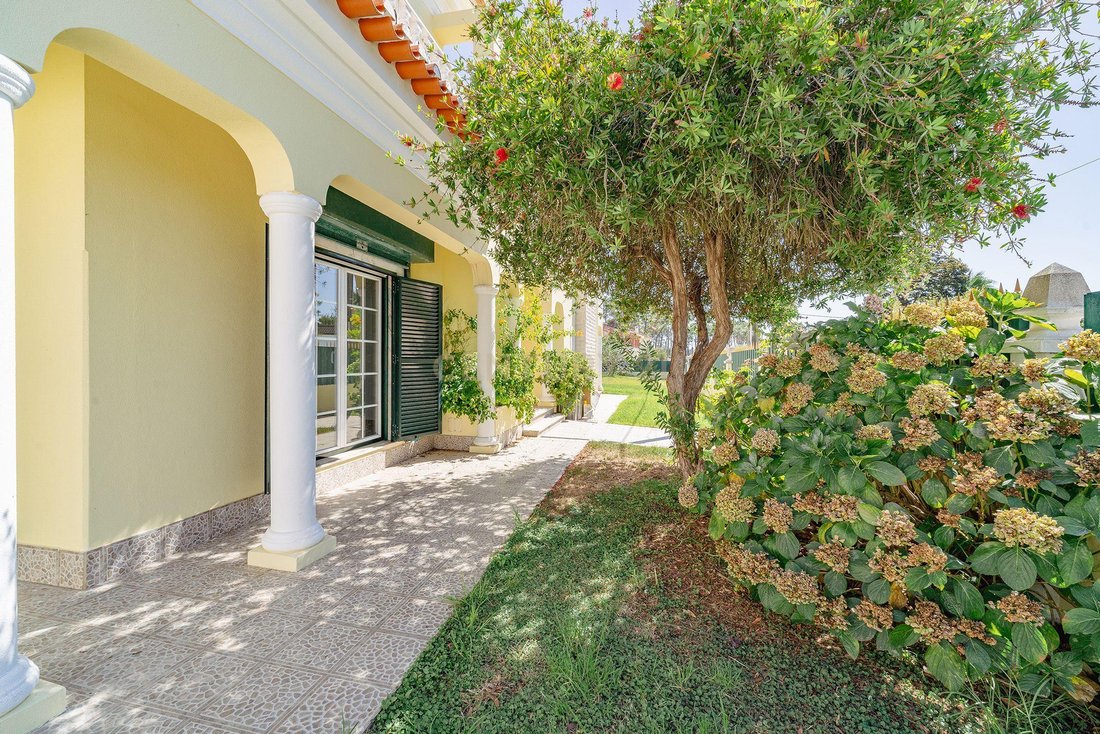 Villa in Aroeira, Charneca de Caparica e Sobreda, Portugal 3 - 19007481