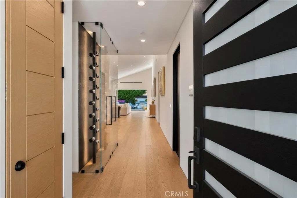 House in Los Angeles, California, United States 2 - 19005772
