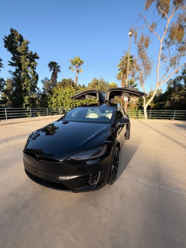 Suv in San Diego, CA, United States 2 - 19002042