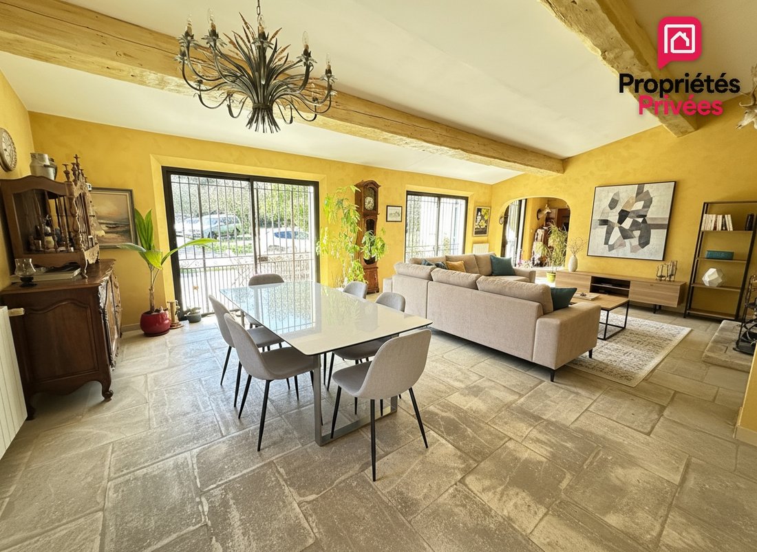 Villa in Cornillon-Confoux, Provence-Alpes-Côte d'Azur, France 5 - 18793929