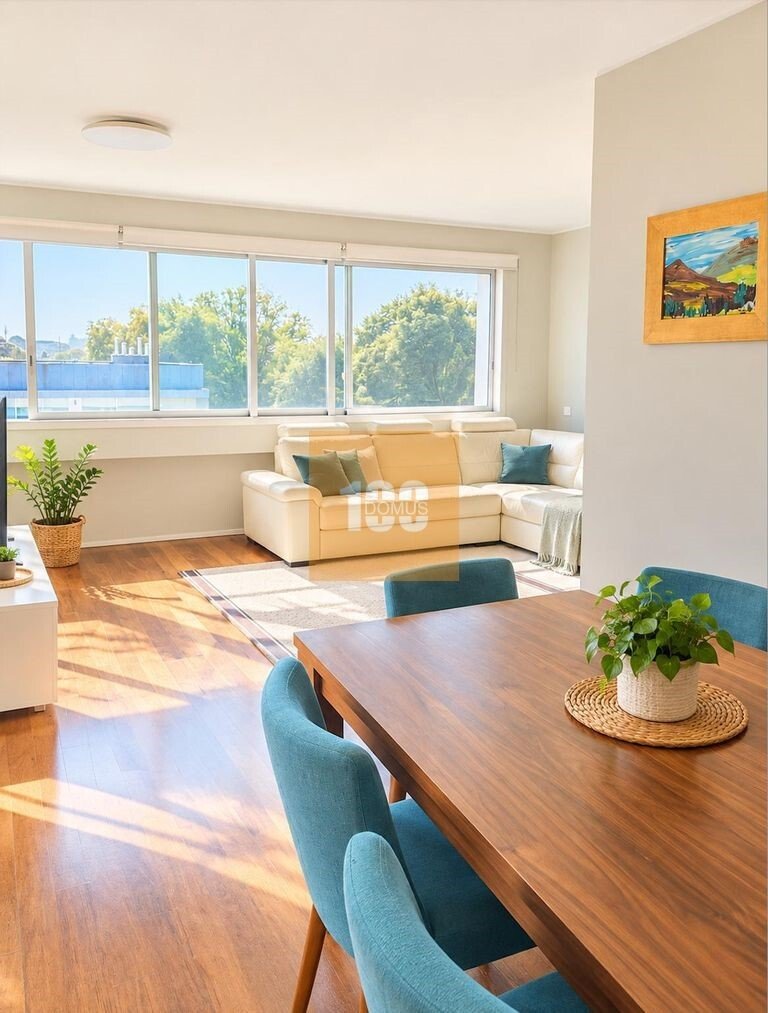 Apartment in Lordelo do Ouro e Massarelos, Porto District, Portugal 1 - 19007642