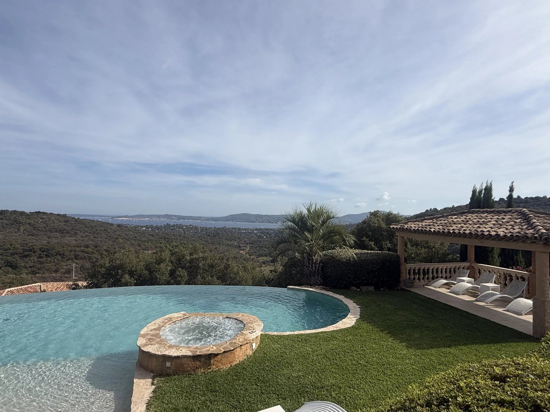 Villa in Grimaud, Provence-Alpes-Côte d'Azur, France 2 - 18985869