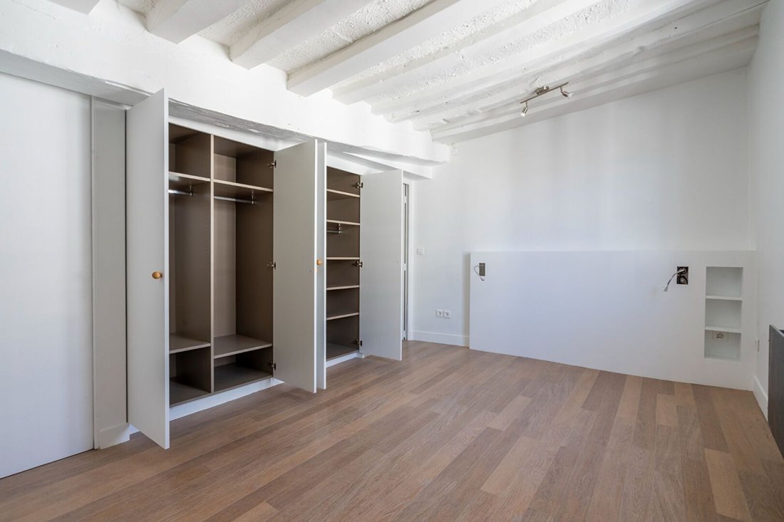 Apartment in Saint Gervais, Paris 4e Arrondissement, Paris 5 - 19001526