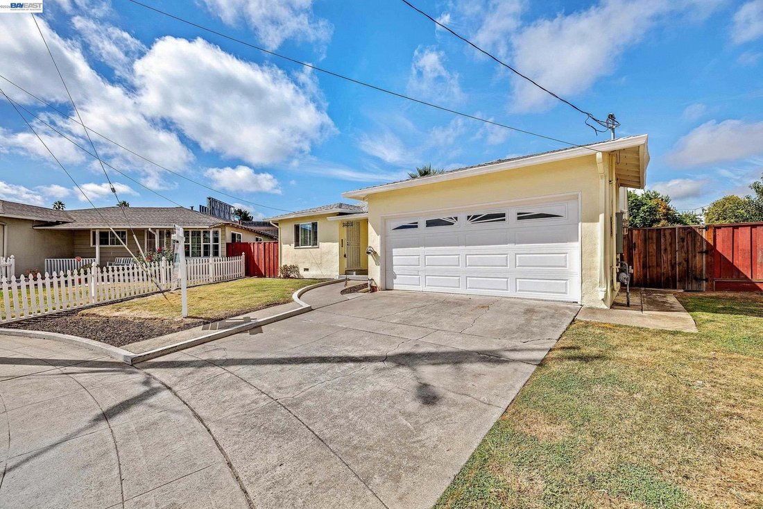 House in Newark, California, United States 1 - 19003356