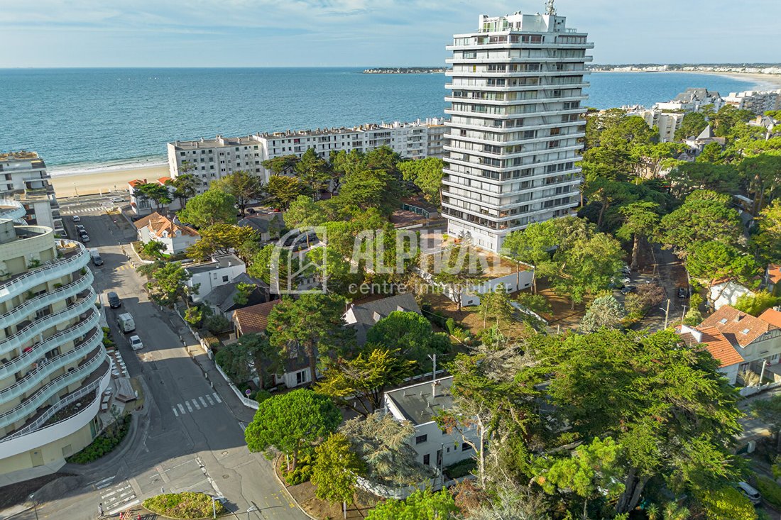 Villa in La Baule les Pins, La Baule-Escoublac, France 1 - 19008172