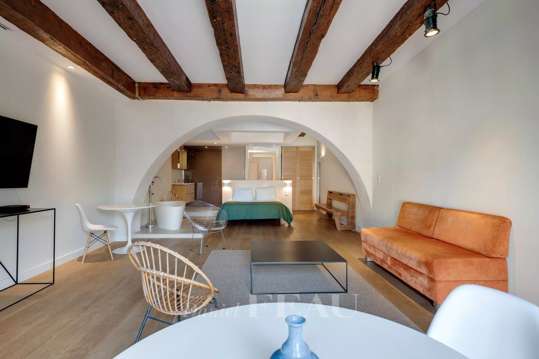 Apartment in Opéra, 1er Arrondissement, Marseille 3 - 19007566
