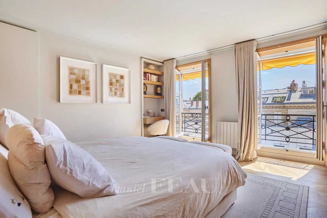 Apartment in Invalides, Paris 7e Arrondissement, Paris 5 - 19001649