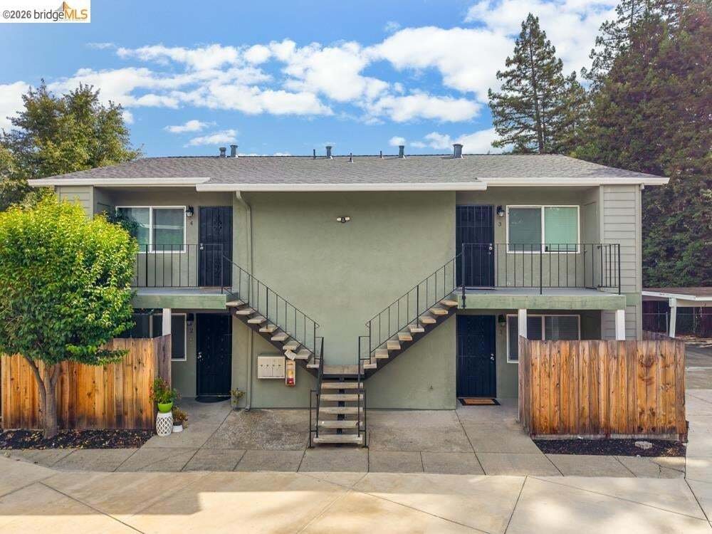 Martinez, California, United States 4 - 19003396