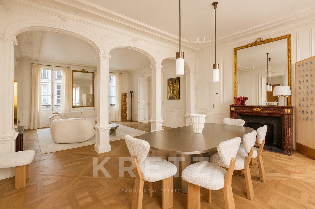 Apartment in Saint Germain des Prés, Paris 6e Arrondissement, Paris 1 - 19007891