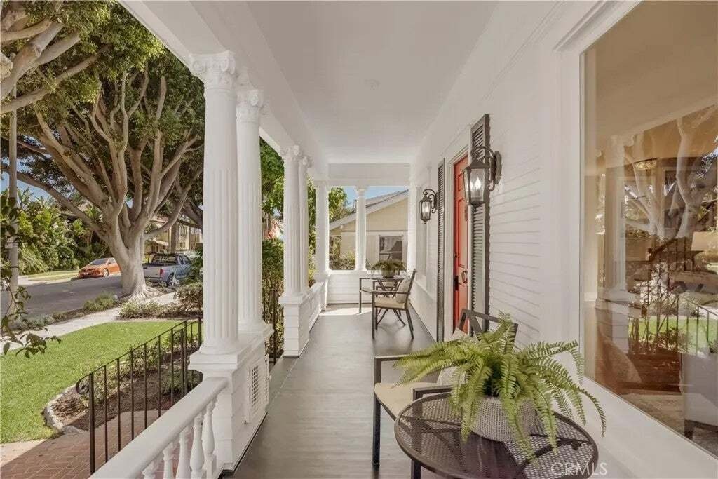 House in Signal Hill, California, United States 2 - 19005826