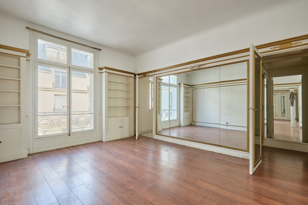 Apartment in Invalides, Paris 7e Arrondissement, Paris 1 - 19001524